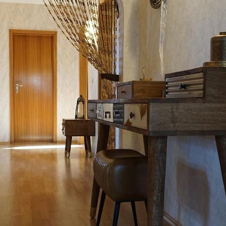Grosszuegige Wohnung Mit Terrasse Und Gartenzugang - Das Komplette Erdgeschoss Биндлах Екстериор снимка