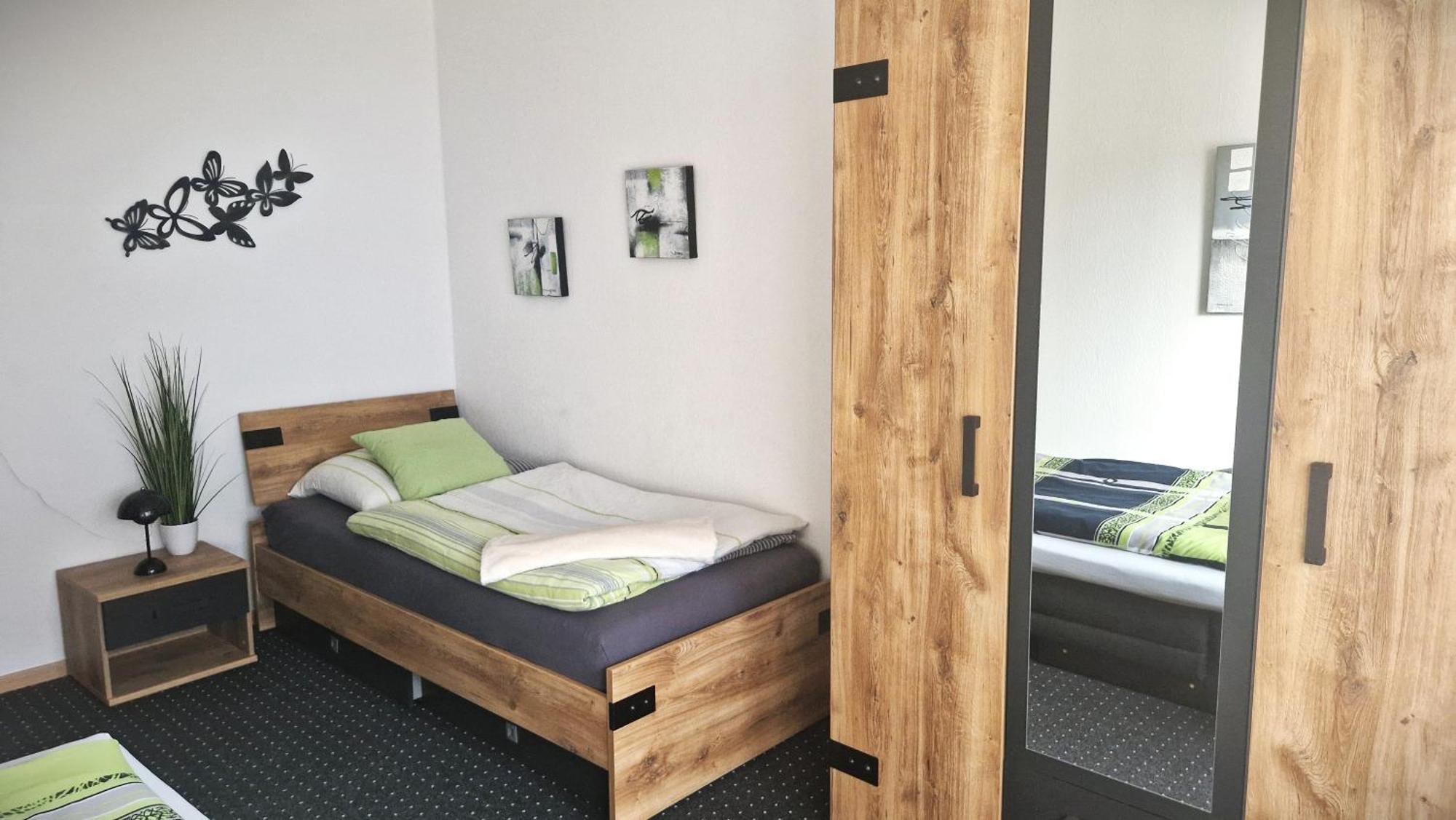 Grosszuegige Wohnung Mit Terrasse Und Gartenzugang - Das Komplette Erdgeschoss Биндлах Екстериор снимка