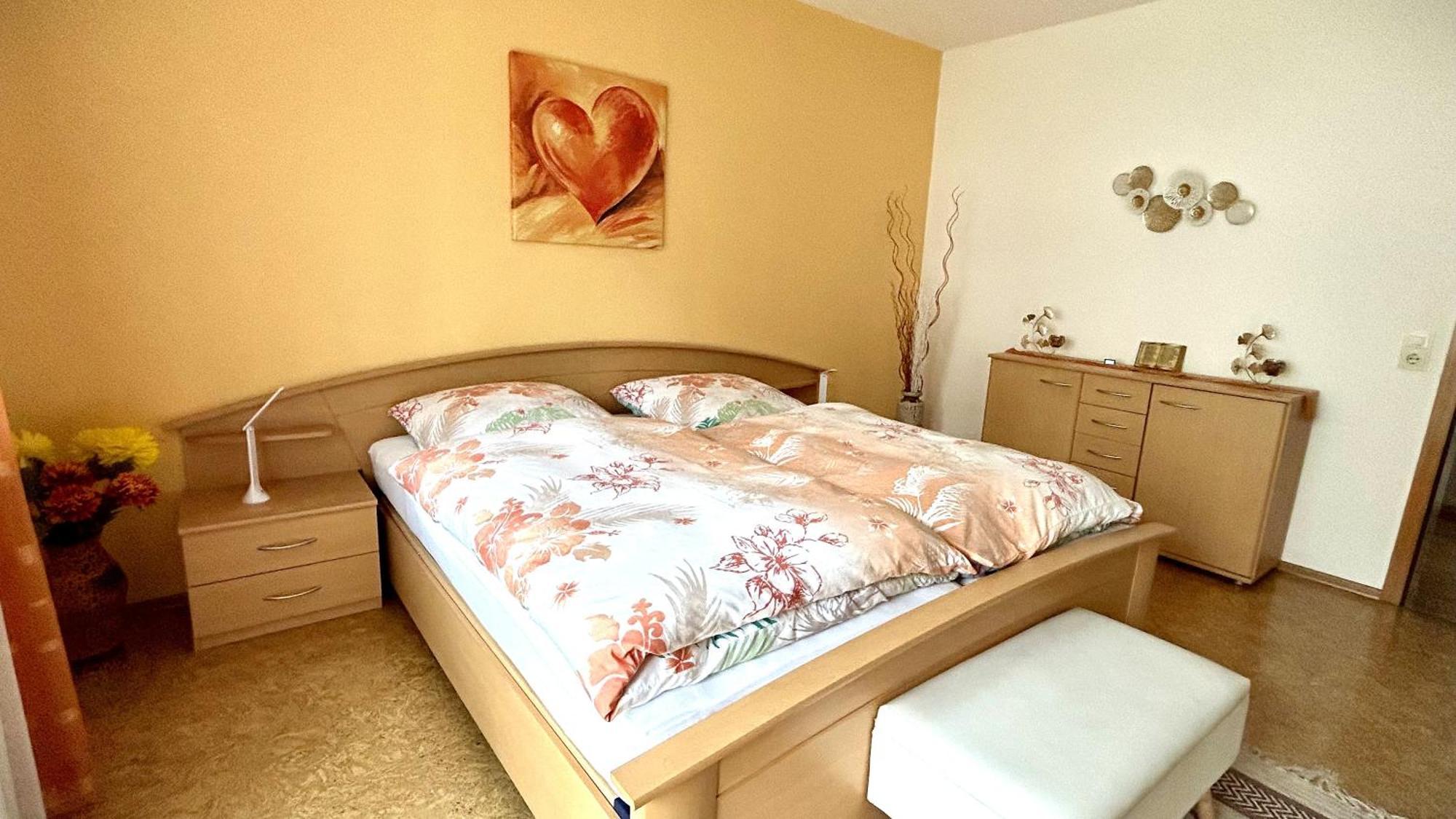 Grosszuegige Wohnung Mit Terrasse Und Gartenzugang - Das Komplette Erdgeschoss Биндлах Екстериор снимка